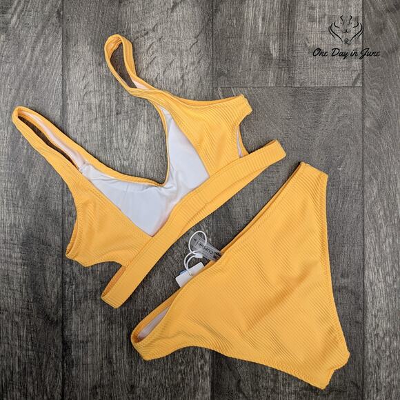 Cupshe Cutout Low Waist Bikini Swimsuit Size L - Picture 4 of 4